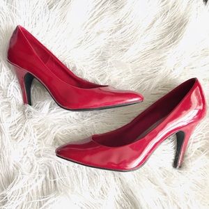 Fioni Patent Red Classic Pumps/Heels 👠